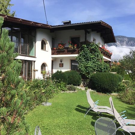 Comfortable Apartment In A Beautiful Surrounding Sautens Εξωτερικό φωτογραφία