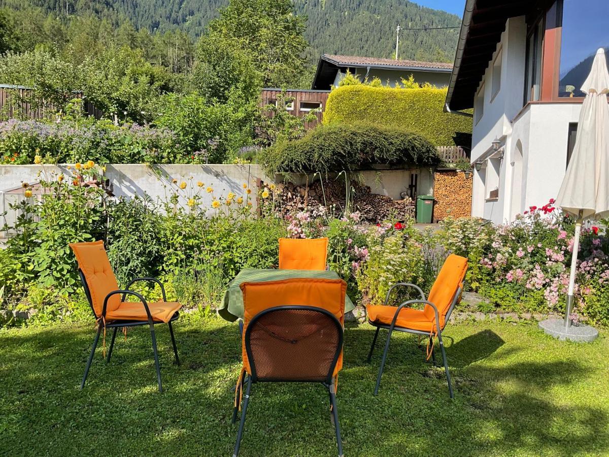 Comfortable Apartment In A Beautiful Surrounding Sautens Εξωτερικό φωτογραφία