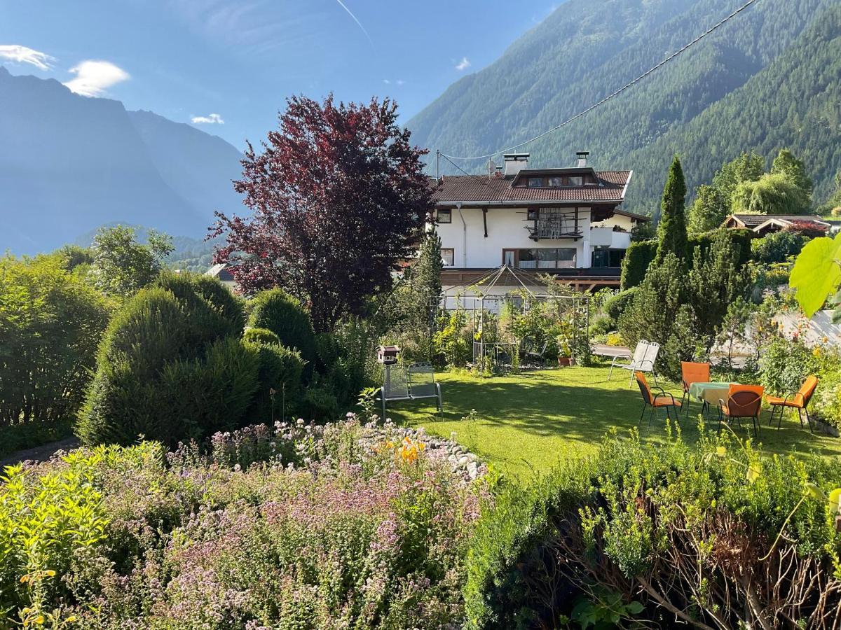 Comfortable Apartment In A Beautiful Surrounding Sautens Εξωτερικό φωτογραφία